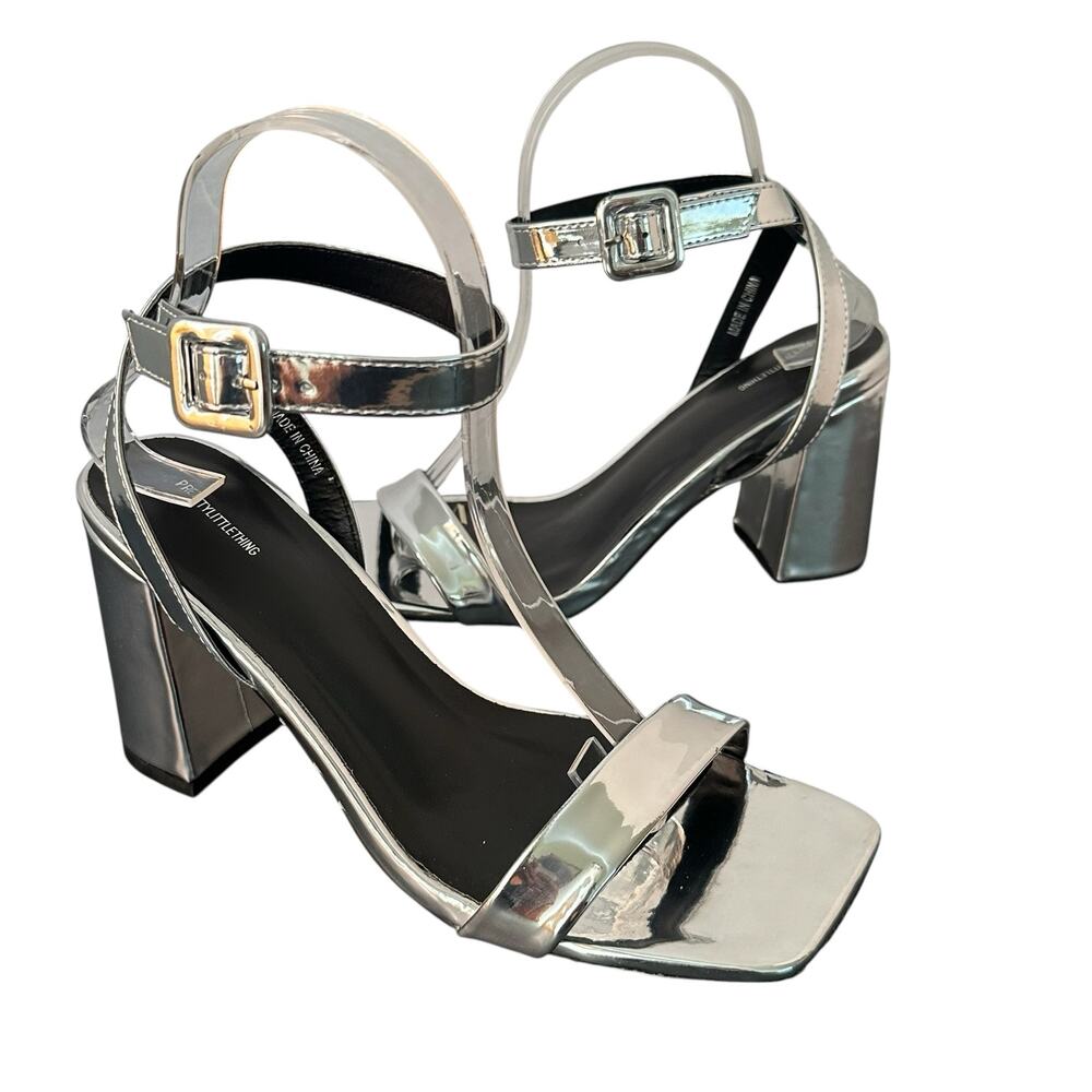 PrettyLittleThing Silver Metallic Block Heeled Sandals UK 6/US 8.5 NWT